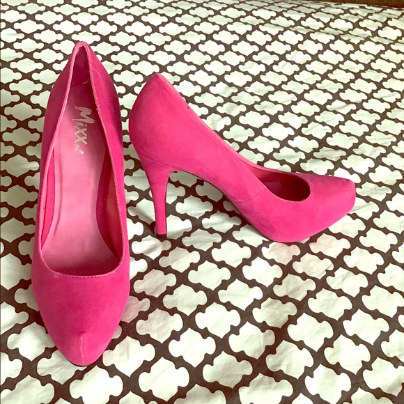 Mixx Shuz Shoes - NWOT Hot Pink Pumps